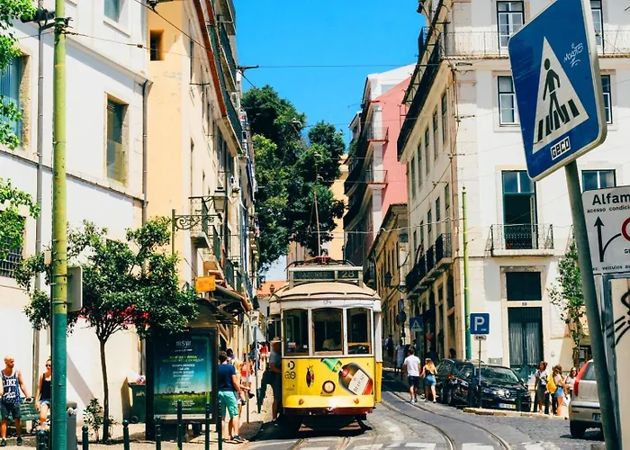 Romantic Alfama Getaway 아파트